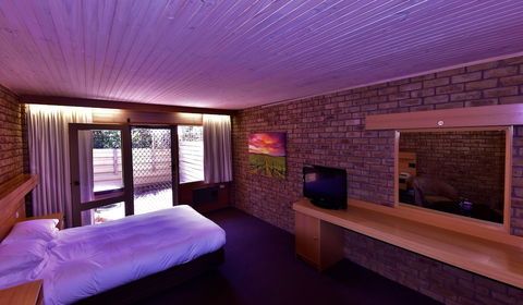 Flinders Cove Motor Inn - Sydneys Hotel 3