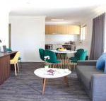 Comfort Inn Governor Macquarie - Sydneys Hotel