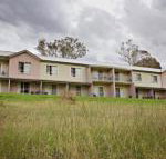 BATHURST GOLDFIELDS MOTEL on MOUNT PANORAMA - Sydneys Hotel