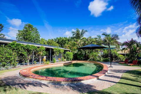 Tasman Holiday Parks - Hervey Bay - Sydneys Hotel 1