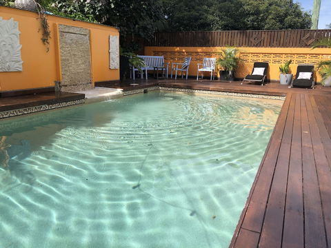 Serenity On Magnetic - Sydneys Hotel 3