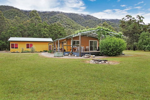 Feathertop Views And Dorm - Sydneys Hotel 2