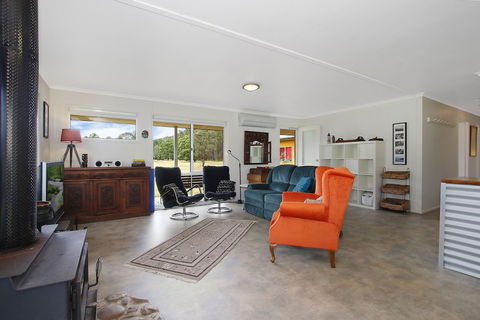 Feathertop Views And Dorm - Sydneys Hotel 6