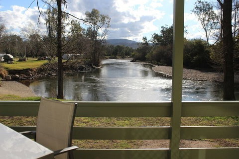 Riverglade Caravan Park - Sydneys Hotel 7