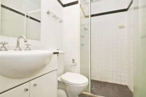 UrbanOasis Studios - Sydneys Hotel 5