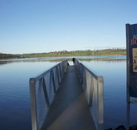 Tranquility Waters - Sydneys Hotel