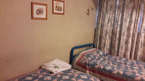 Annies Shandon Inn - Sydneys Hotel 2