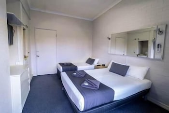 Kingsford Riverside Inn - Sydneys Hotel 5