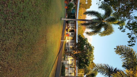Ocean View Motel Bowen - Sydneys Hotel 1