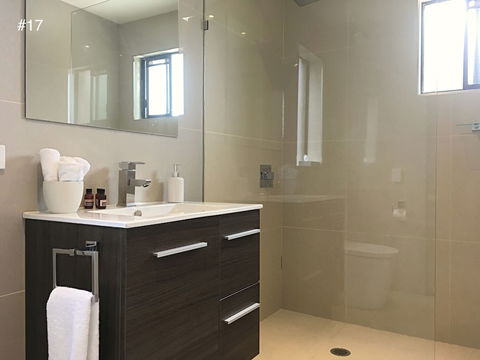 Anchorage Apartments Bermagui - Sydneys Hotel 3
