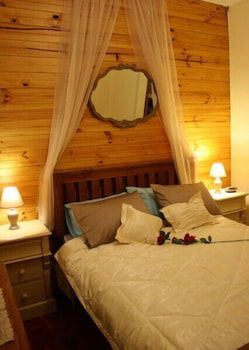 A Settler's Cottage - Sydneys Hotel 6