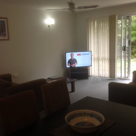 Bayshores Holiday Apartments - Sydneys Hotel 5