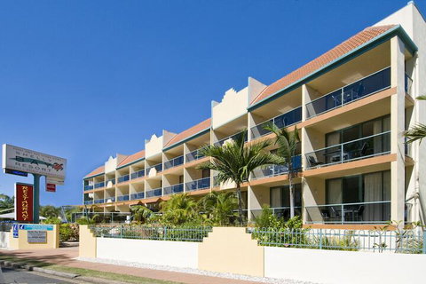 Shelly Bay Resort - Sydneys Hotel 3