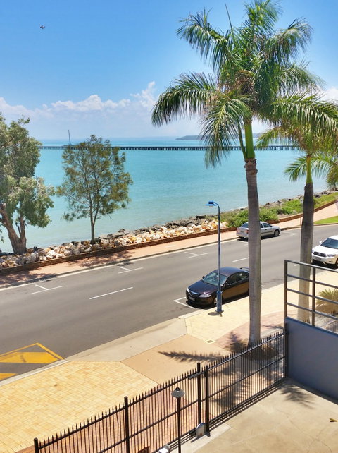Santalina On Hervey Bay - Sydneys Hotel 6