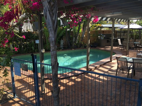 Coconut Palms On The Bay - Sydneys Hotel 1