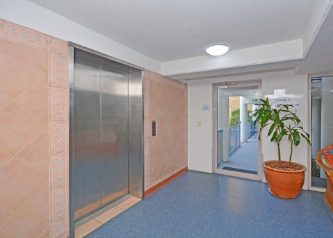 Riviera Resort - Sydneys Hotel 3