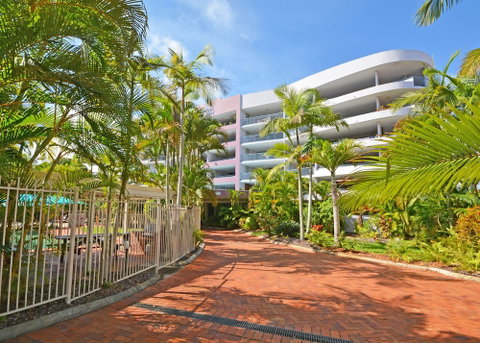 Riviera Resort - Sydneys Hotel 2