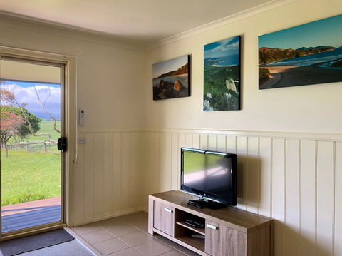 Promhills Cabins - Sydneys Hotel 4