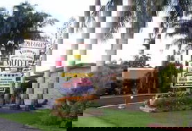 Book Sarina Accommodation Vacations Sydneys Hotel Sydneys Hotel