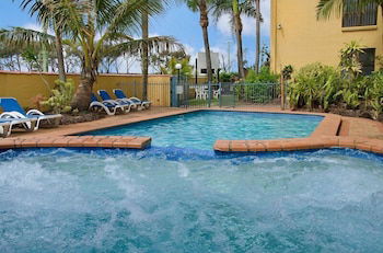 Kalua Holiday Apartments - Sydneys Hotel 0