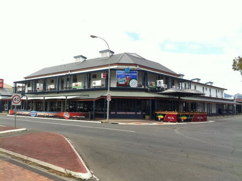 Grand Tasman Hotel - Sydneys Hotel 1