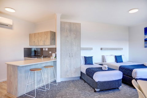 Limani Port Lincoln - Sydneys Hotel 1