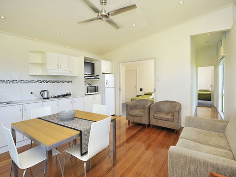 NRMA Eastern Beach Holiday Park - Sydneys Hotel 5