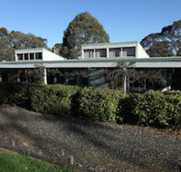 Englewood Ridge - Sydneys Hotel