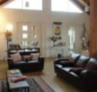 Outlook Hill Pavilion suites  Spa Cottages - Sydneys Hotel