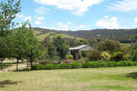 Yarra Glen Bed & Breakfast - Sydneys Hotel 4