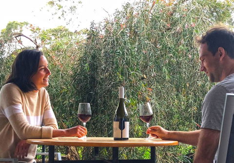Valley Farm Vineyard Cottages - Sydneys Hotel 4