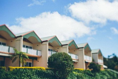 Tinaroo Lake Resort - Sydneys Hotel 2