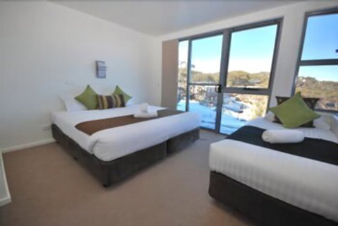 Mountain Dreaming - Sydneys Hotel 6