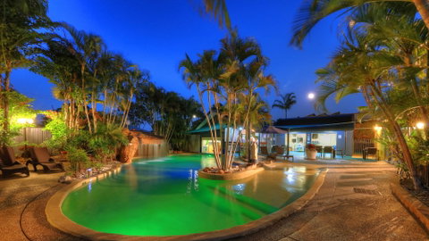 The Grange Resort - Sydneys Hotel 1