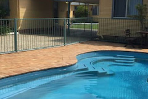 Park Beach Cabins - Sydneys Hotel 0