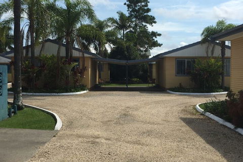 Park Beach Cabins - Sydneys Hotel 1