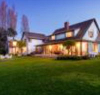 Sienna Estate Lodge  Winery - Sydneys Hotel