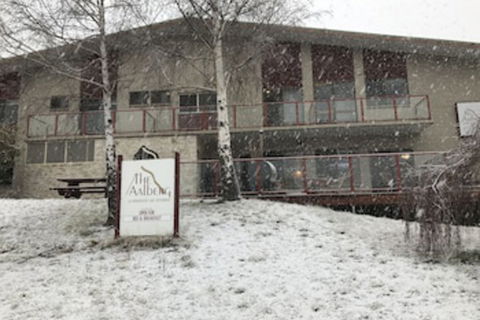 Aalberg Chalet - Sydneys Hotel 0