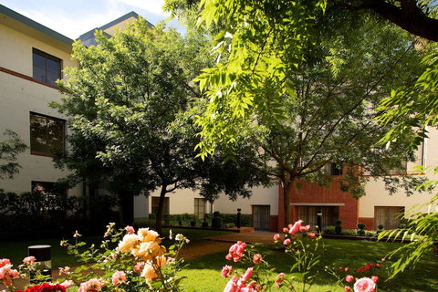 Hyatt Hotel Canberra - A Park Hyatt - Sydneys Hotel 0