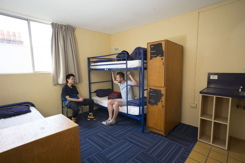 Glebe Point YHA - Sydneys Hotel 3