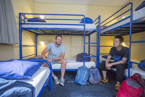 Glebe Point YHA - Sydneys Hotel 1