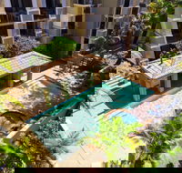 Beaches on Wave Street - Sydneys Hotel