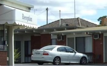 Abbotswood Motor Inn - Sydneys Hotel 2
