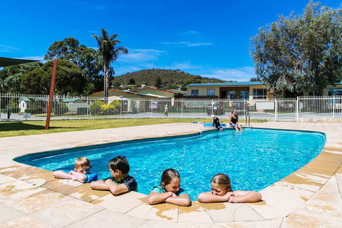 Albany Gardens Tourist Park - Sydneys Hotel 6