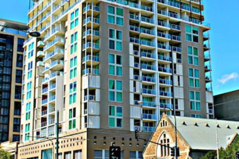 Adelaide DressCircle Apartments North Terrace - Sydneys Hotel 0