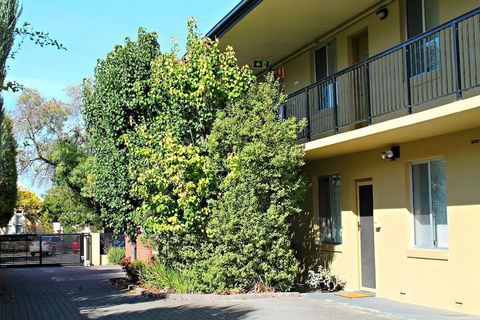 Adelaide DressCircle Apartments Childers Street - Sydneys Hotel 4