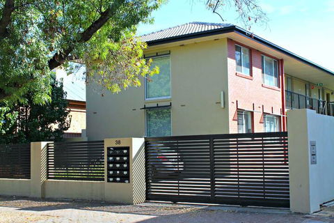 Adelaide DressCircle Apartments Childers Street - Sydneys Hotel 1