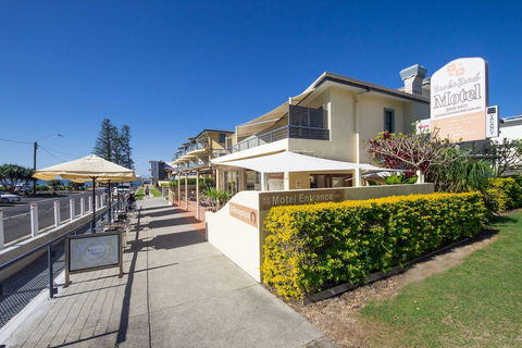 Yamba Beach Motel - Sydneys Hotel 3