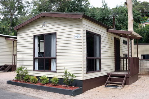 Adelaide's Brownhill Creek Tourist Park - Sydneys Hotel 4