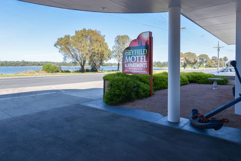Heyfield Motel & Apartments - Sydneys Hotel 1